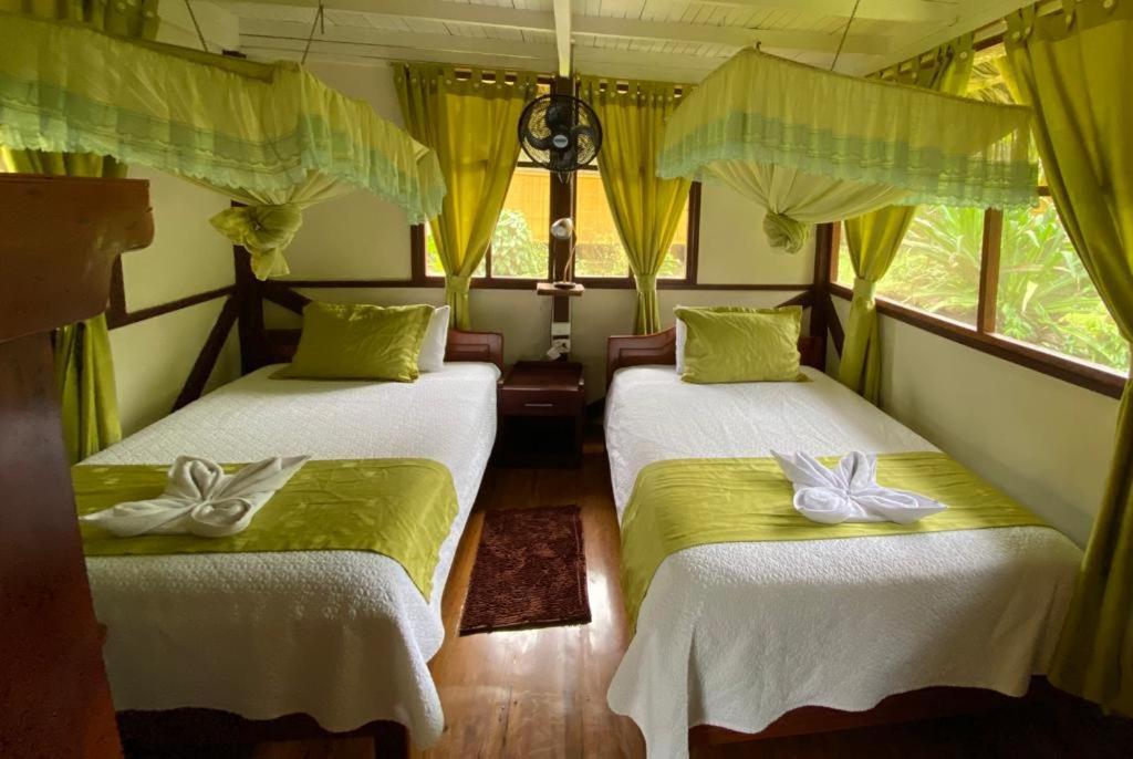 Derna Yarina Eco Lodge מראה חיצוני תמונה